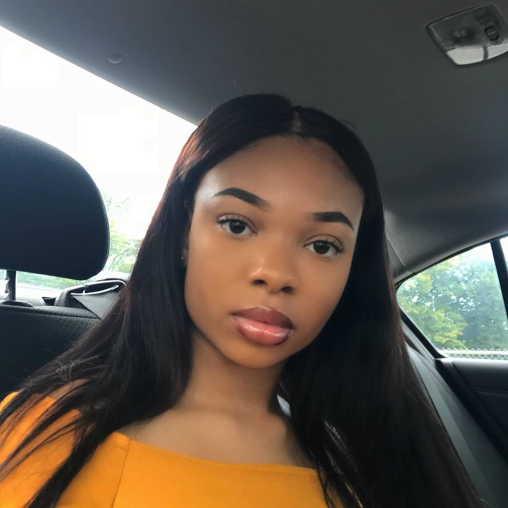 Meet your Posher, Lexi